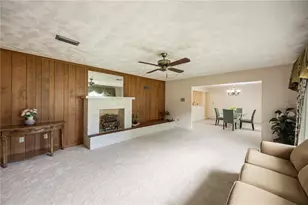 35237 Mulholland Dr, Fruitland Park, FL 34731 - Photo 19