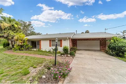 35237 Mulholland Drive, Fruitland Park, FL 34731 - Photo 11
