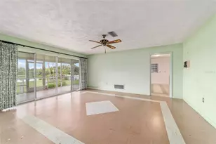 35237 Mulholland Dr, Fruitland Park, FL 34731 - Photo 29