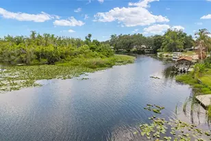 35237 Mulholland Dr, Fruitland Park, FL 34731 - Photo 9