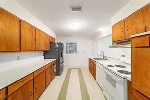 35237 Mulholland Dr, Fruitland Park, FL 34731 - Photo 21