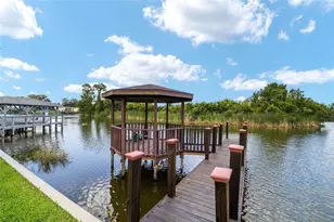 5330 King's Ct, Fruitland Park, FL 34731 - Photo 5