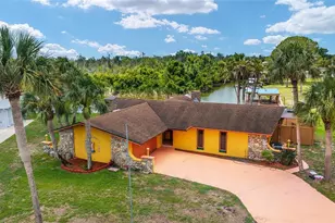 5330 King's Ct, Fruitland Park, FL 34731 - Photo 7