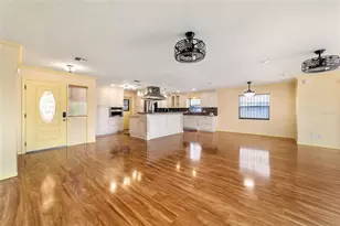 5330 King's Ct, Fruitland Park, FL 34731 - Photo 9