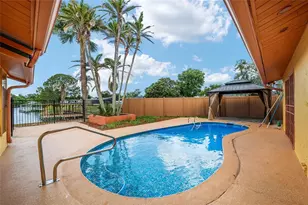 5330 King's Ct, Fruitland Park, FL 34731 - Photo 19