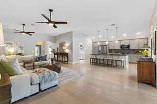 4160 Deskin Ln, The Villages, FL 32163 - Photo 11
