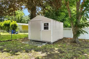 602 Gray Ave, Wildwood, FL 34785 - Photo 29