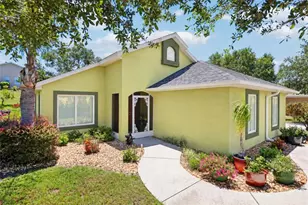 76 Fairway Cir, Umatilla, FL 32784 - Photo 3