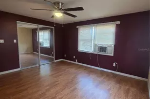33508 Linda Dr, Leesburg, FL 34788 - Photo 9