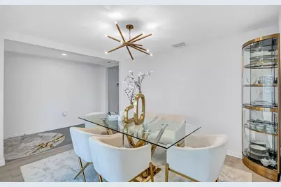 7601 Rosewood Garden Loop, Tampa, FL 33637 - Photo 11