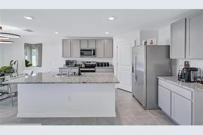 7601 Rosewood Garden Loop, Tampa, FL 33637 - Photo 13
