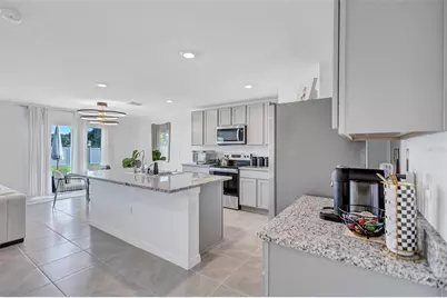 7601 Rosewood Garden Loop, Tampa, FL 33637 - Photo 7