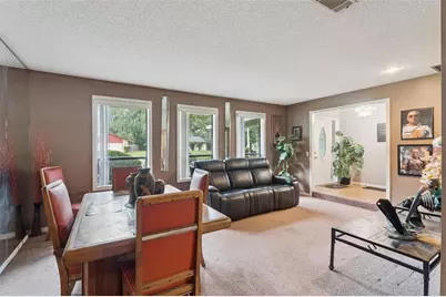 4902 Briar Oaks Circle, Orlando, FL 32808 - Photo 9