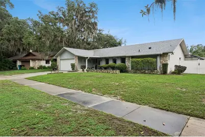 4902 Briar Oaks Circle, Orlando, FL 32808 - Photo 3