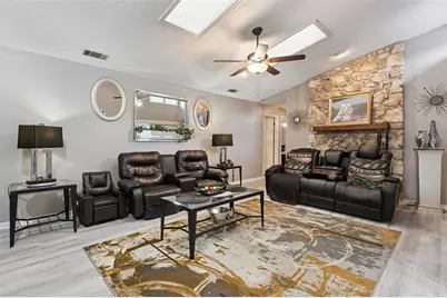 4902 Briar Oaks Circle, Orlando, FL 32808 - Photo 15