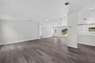 225 Skyline Dr, Lady Lake, FL 32159 - Photo 3