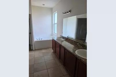 100 Highland Meadows Street, Davenport, FL 33837 - Photo 9