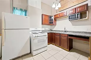 5762 S Agnew Rd, Belleview, FL 34420 - Photo 13