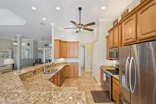 8872 Bridgeport Bay Cir, Mount Dora, FL 32757 - Photo 19