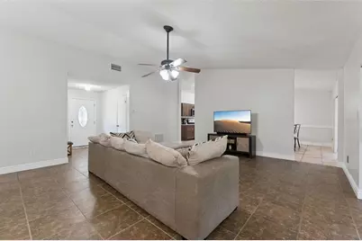 15901 Sausalito Cir, Clermont, FL 34711 - Photo 5