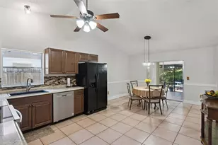 15901 Sausalito Cir, Clermont, FL 34711 - Photo 9