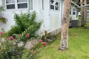 112 Palm Dr, Eustis, FL 32726 - Photo 5