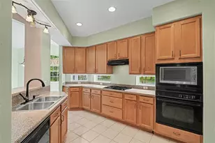 2852 Cape Horn Ct, Tavares, FL 32778 - Photo 13