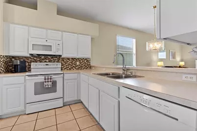 104 Club Villas Lane #N/A, Kissimmee, FL 34744 - Photo 11
