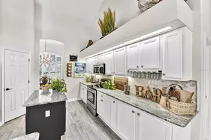 5011 Greenbriar Trail, Mount Dora, FL 32757 - Photo 17