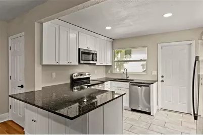 2329 7 Street S, Saint Petersburg, FL 33714 - Photo 21