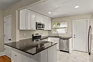 2329 7th St S, Saint Petersburg, FL 33714 - Photo 21