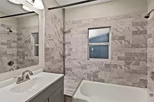 2329 7th St S, Saint Petersburg, FL 33714 - Photo 23