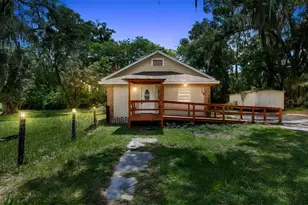 1921 NE 8th Rd, Ocala, FL 34470 - Photo 1
