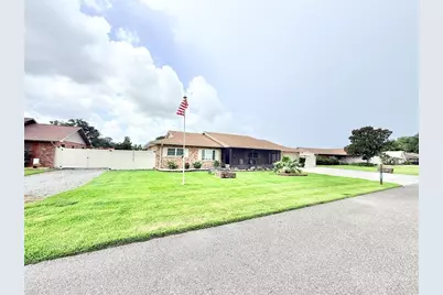 209 W Delaware Street, Tavares, FL 32778 - Photo 83