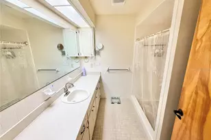 209 W Delaware St, Tavares, FL 32778 - Photo 23
