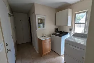 2469 Broadvue Ave, Eustis, FL 32726 - Photo 15
