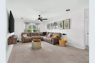 9399 Villanova Drive, Groveland, FL 34736 - Photo 25