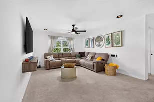 9399 Villanova Dr, Groveland, FL 34736 - Photo 25