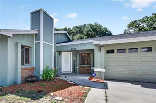 3303 Foxboro Ct, Mount Dora, FL 32757 - Photo 3