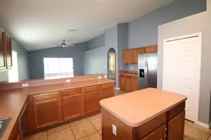 324 Red Kite Dr, Groveland, FL 34736 - Photo 3