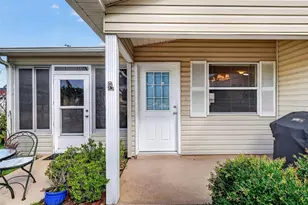 448 Canterbury Ct, The Villages, FL 32162 - Photo 5