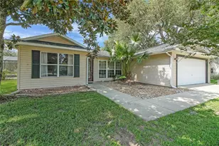 1204 Oak Hammock Ln, Lady Lake, FL 32159 - Photo 3