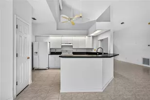 12608 Lake Ridge Cir, Clermont, FL 34711 - Photo 17