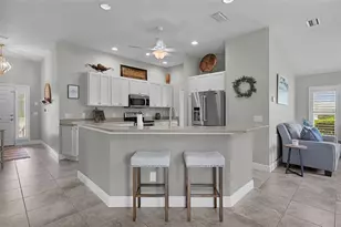 5075 Neptune Cir, Oxford, FL 34484 - Photo 7