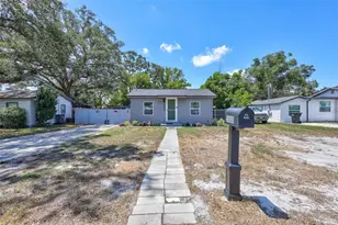 5000 43rd Ave N, Saint Petersburg, FL 33709 - Photo 3