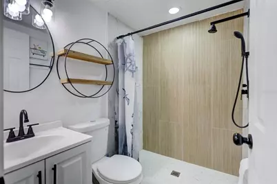 5000 43rd Avenue N, Saint Petersburg, FL 33709 - Photo 13