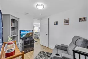 5000 43rd Ave N, Saint Petersburg, FL 33709 - Photo 17