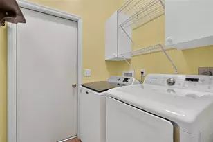 1911 Del Norte Dr, The Villages, FL 32159 - Photo 29