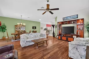 542 Loma Paseo Dr, The Villages, FL 32159 - Photo 19