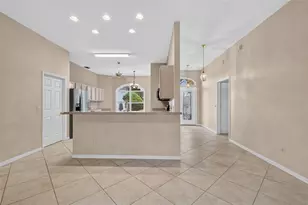 542 Loma Paseo Dr, The Villages, FL 32159 - Photo 15